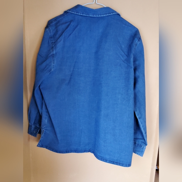 💙 3 for $30 💙 Haggar Blue Denim Shirt - Picture 2 of 6